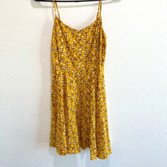 NWT -Old Navy Summer Dress Small Petite - Picture 1 of 4